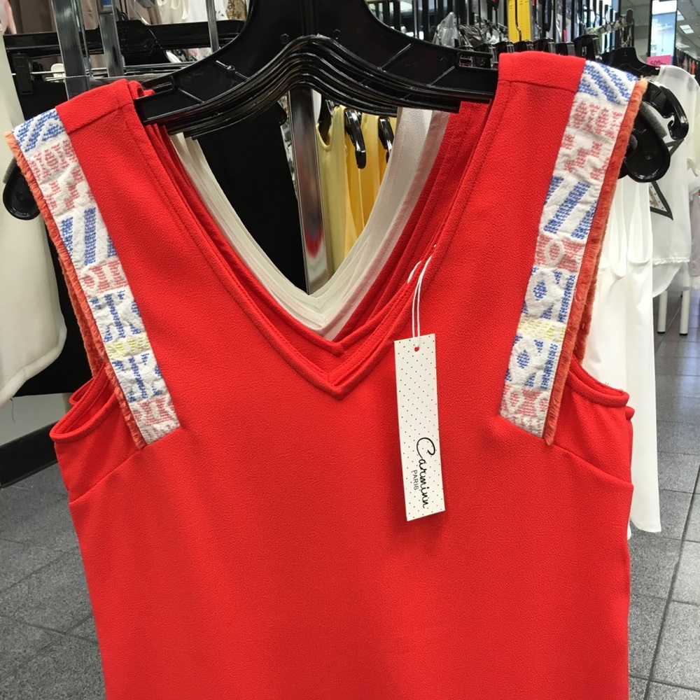 Summer red top